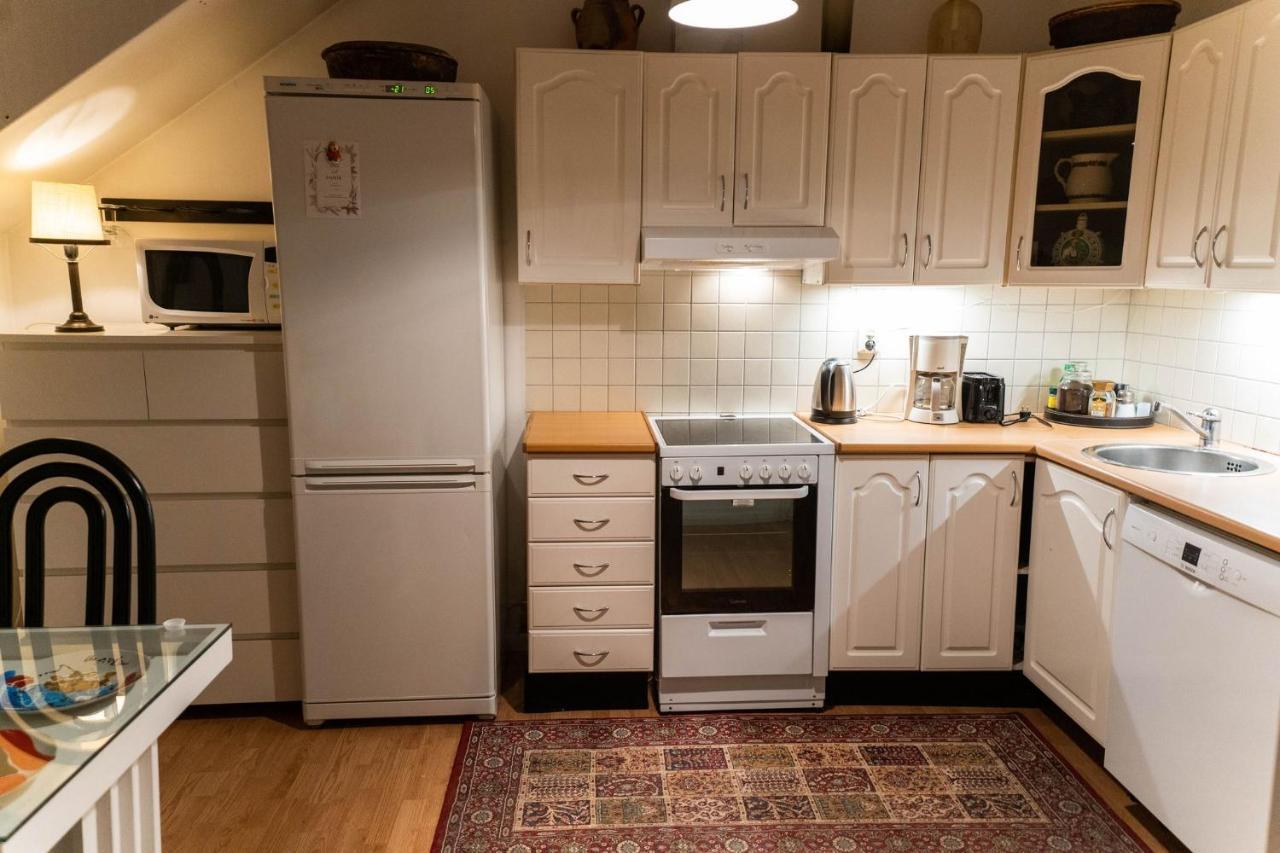 Mysig takvåning med balkong Eskilstuna Exteriör bild