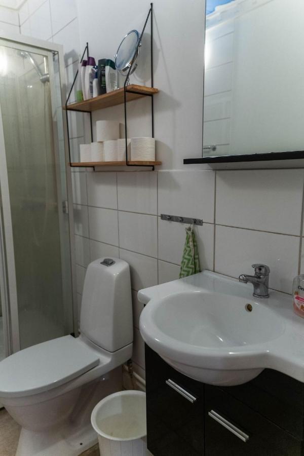 Mysig takvåning med balkong Eskilstuna Exteriör bild